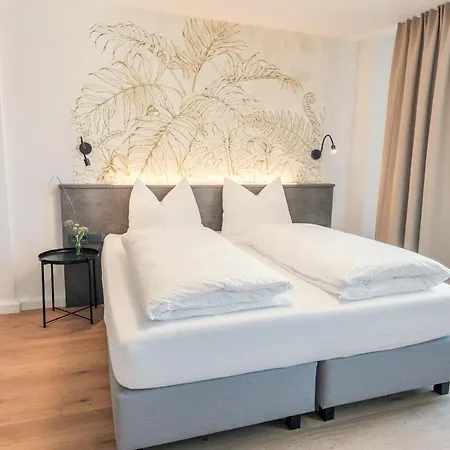 Hoelderlein - Altstadthotel 3*