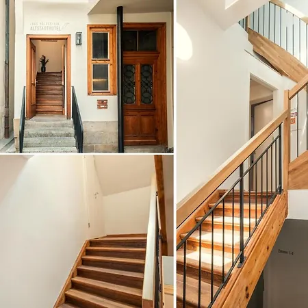 Hoelderlein - Altstadthotel Casa de hóspedes Nuertingen