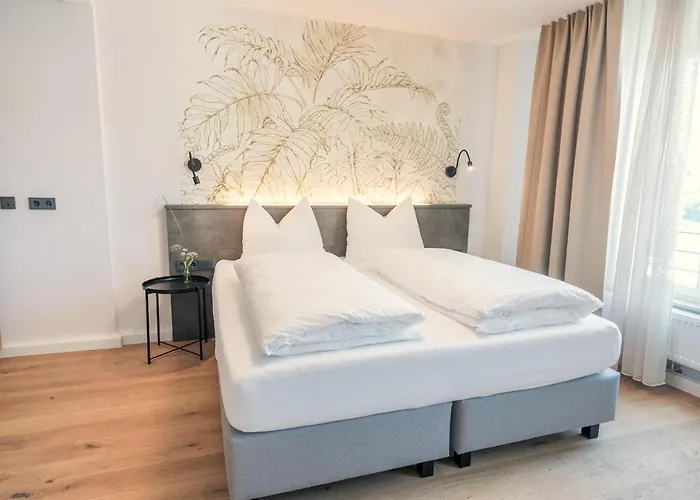 Hoelderlein - Altstadthotel 3*