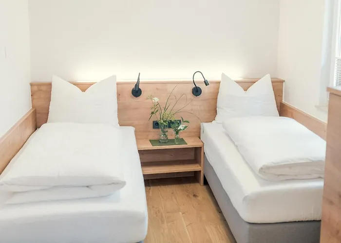 Hoelderlein - Altstadthotel بيت ضيافة 3*