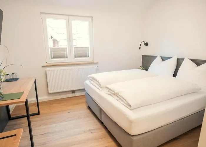 Hoelderlein - Altstadthotel بيت ضيافة